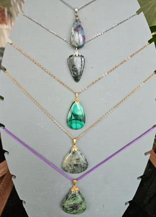 Collier avec pendentif en pierre naturelle, marca: Zazoocaillouxbijoux, estado: Nuevo sin etiquetas, 18,00 €, 19,60 € Protección al comprador incluida