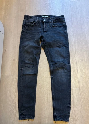 Spijkerbroek Zara, merk: Zara, staat: Nieuw zonder prijskaartje, maat: L, € 7,50, € 8,58 inclusief Kopersbescherming