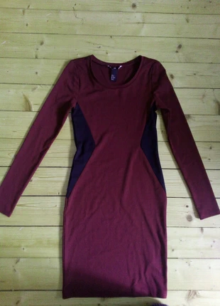 Neu ausverkauft ungetragen shaping h&m trend studio rot kleid pencil stretch mini bodycon blogger, marke: H&M, zustand: Neu, größe: XS / 34 / 6, 14,80 €, 16,24 € inklusive Vinted-Käuferschutz