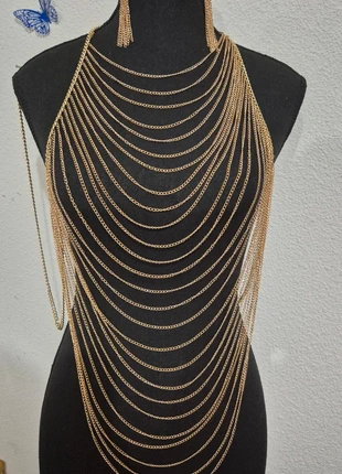 Bijoux de corps avec plusieurs chaînes tombantes dorées et ses boucles d'oreilles assorties, marque: le palais de la mode, état: Neuf sans étiquette, 25,00 €, 26,95 € Protection acheteurs incluse