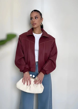 Veste oversize bordeaux en simili cuir, marque: Liora Couture, état: Très bon état, taille: M / 38 / 10, 67,00 €, 71,05 € Protection acheteurs incluse