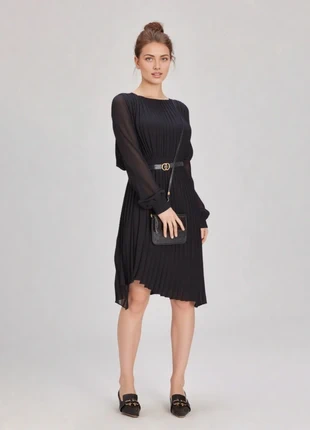 Prachtige jurk, staat: Heel goed, maat: M / 38 / 10, € 20,00, € 21,70 inclusief Kopersbescherming