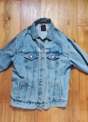 Veste en jean oversize Bershka, marque: Bershka, état: Bon état, taille: M / 38 / 10, 12,00 €, 13,30 € Protection acheteurs incluse