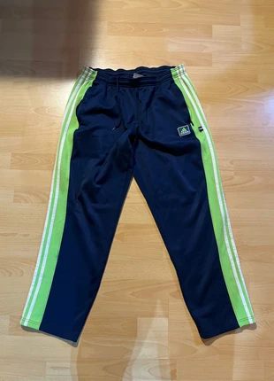pantalone tuta ginnastica adidas vintage, marca: adidas, estado: Muy bueno, tamaño: L, 15,00 €, 16,45 € Protección al comprador incluida