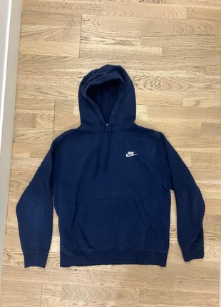 Pull à capuche Nike, brand: Nike, condition: Very good, size: M, €27.00, €29.05 includes Buyer Protection