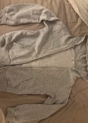 Basic vest grijs H&M, marque: H&M, état: Très bon état, taille: XS, 2,50 €, 3,33 € Protection acheteurs incluse