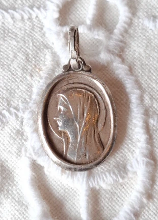 Petite médaille ancienne Vierge de Lourdes – argent massif, marca: Religion, estado: Bom, €10.00, €11.20 inclui Proteção do Comprador