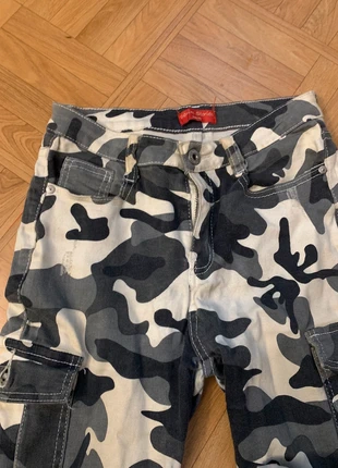 Jean militaire blanc skinny, merk: Militaire, staat: Veelgebruikt, maat: M / 38 / 10, € 1,00, € 1,75 inclusief Kopersbescherming