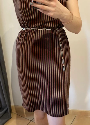 Robe midi rayée Zara, merk: Zara, staat: Heel goed, maat: M / 38 / 10, € 4,00, € 4,90 inclusief Kopersbescherming