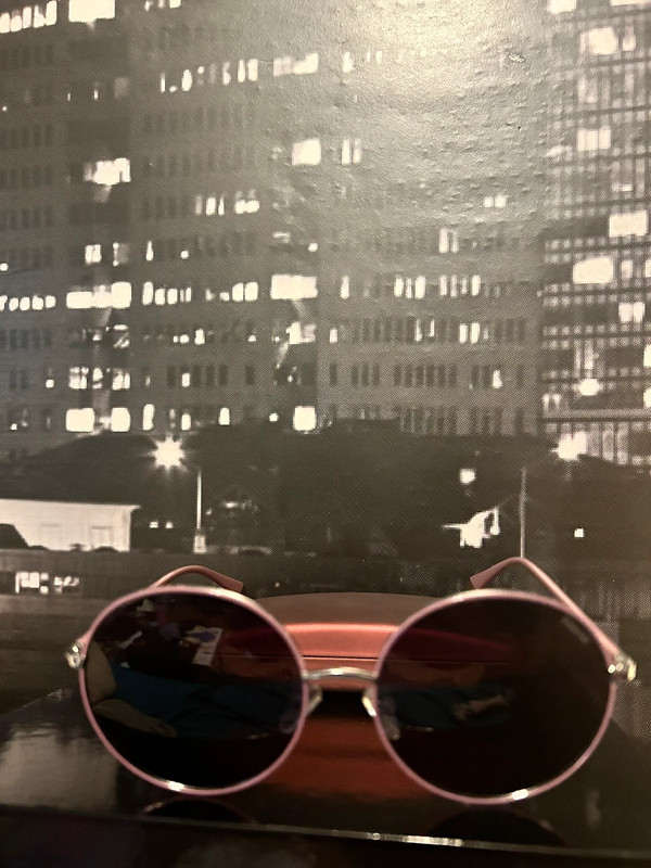 Lunettes de soleil Polaroid, taille 60, bon état 3