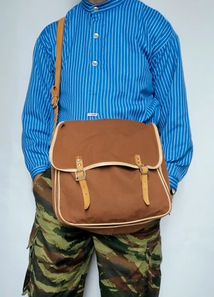Sac canvas Messenger bag satchel besace bolsa hombre borda tracolla leger tas army, marque: vintage brown canvas Messenger bag satchel, état: Très bon état, 45,00 €, 47,95 € Protection acheteurs incluse