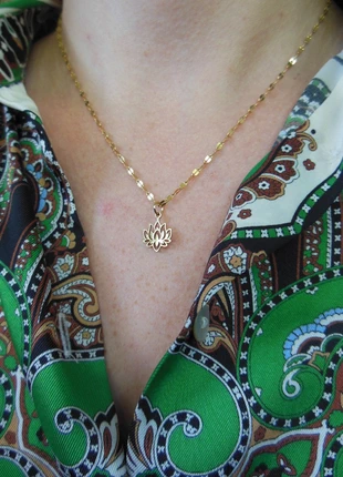 Le lotus sacré 🥰🌟 spiritualité 🌟 collier acier inoxydable doré, condition: Very good, €8.00, €9.10 includes Buyer Protection Pro