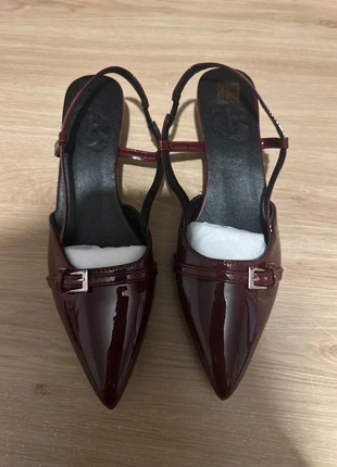 Talon bordeaux, état: Très bon état, taille: 40, 9,00 €, 10,15 € Protection acheteurs incluse