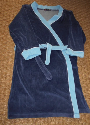 1 peignoire., brand: HOT STATION, condition: Very good, size: 8 years / 128 cm, €5.00, €5.95 includes Buyer Protection