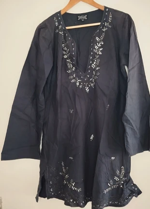 Blauwe tuniek met pailetten, merk: Petals, staat: Heel goed, maat: XL / 42 / 14, € 5,00, € 5,95 inclusief Kopersbescherming