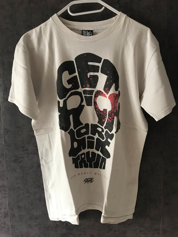 Tee shirt avec motif t te de mort Vinted