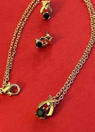 Parure collier pendentif et ses boucles d’oreilles assorties, état: Neuf avec étiquette, 15,00 €, 16,45 € Protection acheteurs incluse