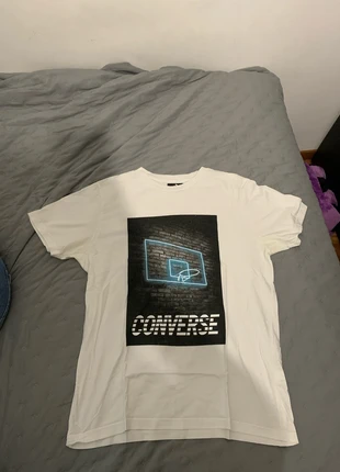 Maglietta bianca con stampa Converse, brand: Converse, condizioni: Ottime, taglia: M, €2.99, €3.84 include la Protezione acquisti