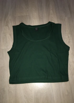 Top court Shein (neuf, vert foncé), M / 38 / 10, marque: Shein, état: Neuf avec étiquette, taille: M / 38 / 10, 3,00 €, 3,85 € Protection acheteurs incluse