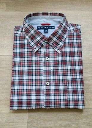 Chemise Tommy Hilfiger, manche courte, a carreaux Taille L, marke: Tommy Hilfiger, zustand: Sehr gut, größe: L, 39,00 €, 41,65 € inklusive Vinted-Käuferschutz