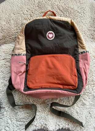 Sac à dos Kiabi taille unique neuf, marque: Kiabi, état: Neuf sans étiquette, 10,00 €, 11,20 € Protection acheteurs incluse