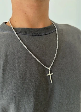 Collier pendentif croix chrétienne argenté, Chaîne homme acier inoxydable, brand: sans marque, condition: Very good, €14.00, €15.40 includes Buyer Protection Pro