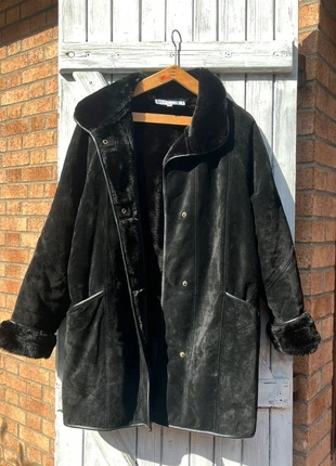 menteau de qualité en cuir, merk: Burton, staat: Heel goed, maat: L / 40 / 12, € 30,00, € 32,20 inclusief Kopersbescherming