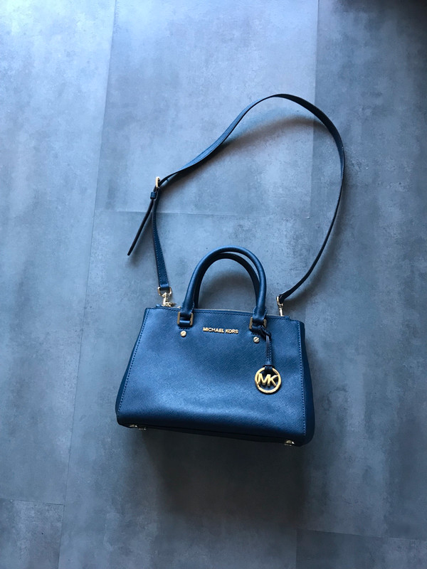 Michael kors store sutton bag