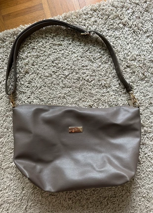 Sac BCBG, marke: BCBG, zustand: Gut, 2,50 €, 3,33 € inklusive Vinted-Käuferschutz