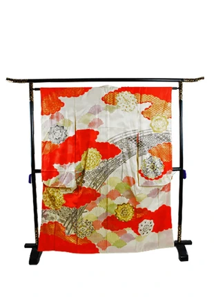 Japanse Furisode Kimono., staat: Heel goed, maat: M / 38 / 10, € 160,00, € 168,70 inclusief Kopersbescherming Pro