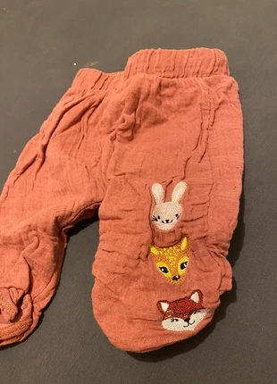 Pantalon 3 mois , marke: P'tit Bisou, zustand: Sehr gut, größe: 3-6 Monate / 62, 3,00 €, 3,85 € inklusive Vinted-Käuferschutz