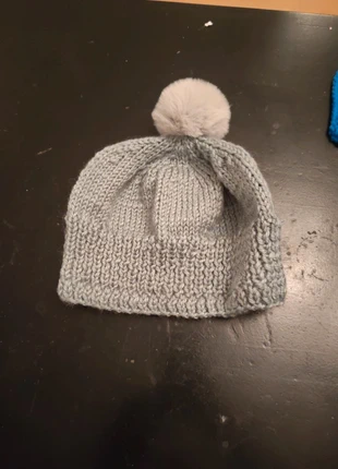 Grey 🩶 beanie, marque: Maraaya Heart, état: Neuf avec étiquette, taille: Taille unique, 5,00 €, 5,95 € Protection acheteurs incluse