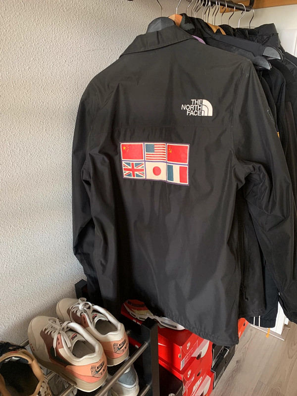 Supreme the north face expedition coaches store jacket multi