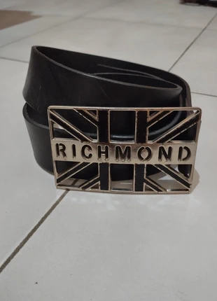 Cintura Richmond Y2K Vintage Anni ‘90 – Originale – In Ottime Condizioni, brand: Vintage Dressing, condizioni: Ottime, taglia: 95 cm, €12.00, €13.30 include la Protezione acquisti