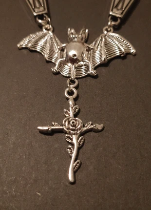 Collier chauve souris cercueil , brand: Handmade, condizioni: Nuovo senza cartellino, €10.00, €11.20 include la Protezione acquisti