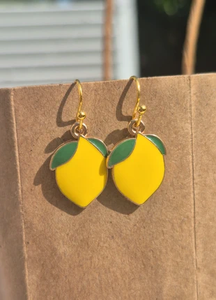 #boucles d'oreilles #fleurs #acier inoxydable #femme #citron#doré #marron #automne#vinted, marque: Fait Main, état: Neuf avec étiquette, 4,00 €, 4,90 € Protection acheteurs incluse