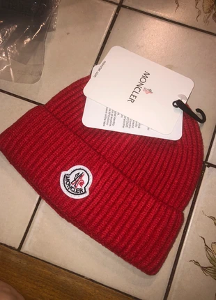 Bonnet rouge, brand: pas de marque, condition: New with tags, size: One size, €20.00, €21.70 includes Buyer Protection