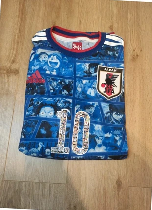 maillot foot Adidas équipe nationale du Japon style manga floqué Minamino numéro 10, marque: adidas, état: Très bon état, taille: L, 18,00 €, 19,60 € Protection acheteurs incluse