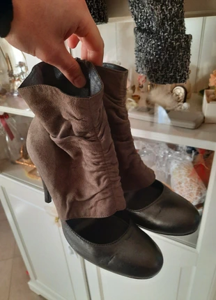 Décolleté in camoscio elegante tacco comodo, marque: Made In Italy, état: Neuf sans étiquette, taille: 37, 20,00 €, 21,70 € Protection acheteurs incluse