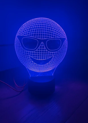 Lampe holographique 3D, état: Très bon état, 15,00 €, 16,45 € Protection acheteurs incluse