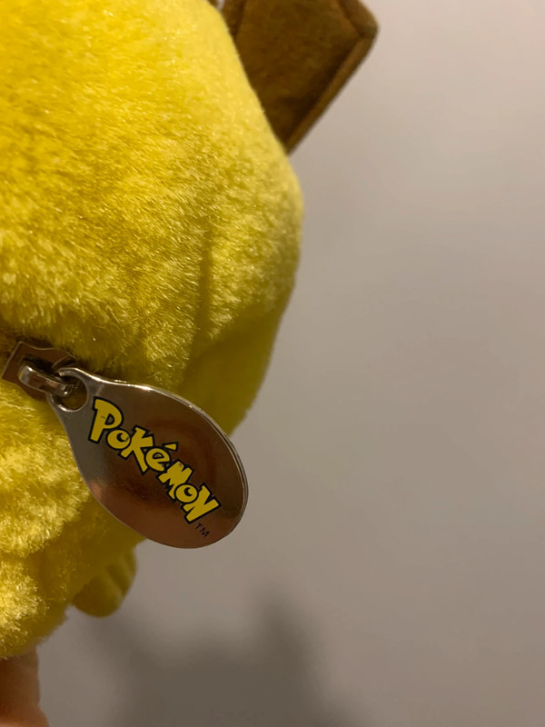 Mały plecak pikachu 5