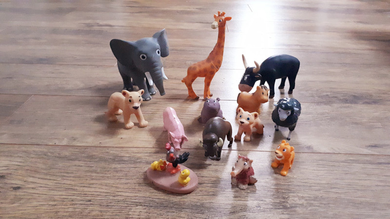 Lot figurines animaux 
