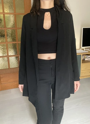 Blazer noir long, marque: Stradivarius, état: Bon état, taille: S / 36 / 8, 6,99 €, 8,04 € Protection acheteurs incluse