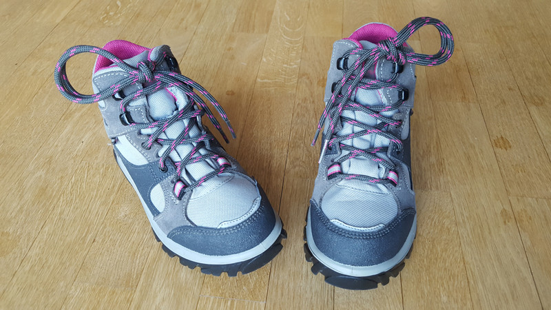 Chaussures de randonnee montagne enfant Forclaz 500 impermeables grises roses T31 Vinted