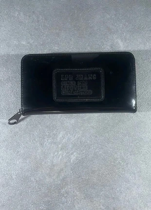 Grand porte feuille Les petites bombes noir, marque: Les Petites Bombes, état: Satisfaisant, 2,99 €, 3,84 € Protection acheteurs incluse