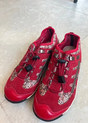 🌸 Chaussures été femme 41 – fleurs rouges – confort moelleux – baskets / derby, brand: SUN & SHADOW, condizioni: Ottime, taglia: 41, €7.00, €8.05 include la Protezione acquisti