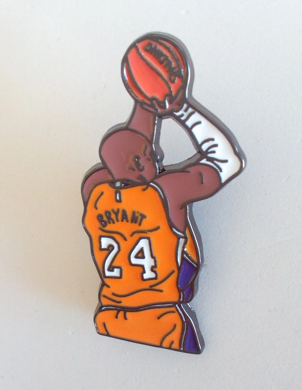 Kobe Bryant Metal Pin Alfinete de Metal Esmaltado | Vinted