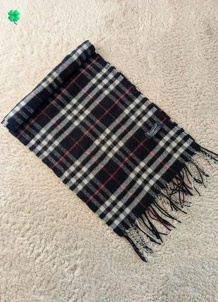 Écharpe Burberrys bleue foncé, marque: Burberry, état: Très bon état, 35,00 €, 37,45 € Protection acheteurs incluse