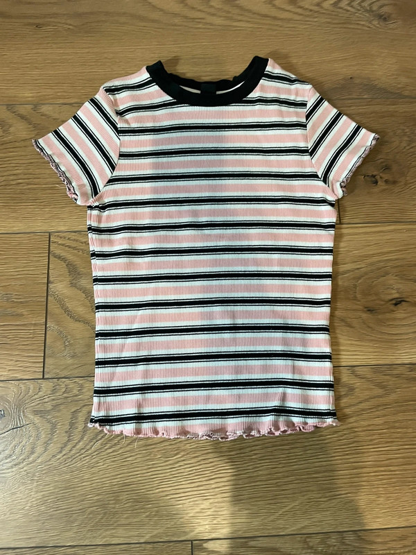 Kolorowa koszulka z paskami dla dziewczynki 1