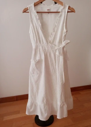 Vestido midi bordados perforados 🏖, marque: ONLY, état: Très bon état, taille: S / 36 / 8, 4,25 €, 5,16 € Protection acheteurs incluse